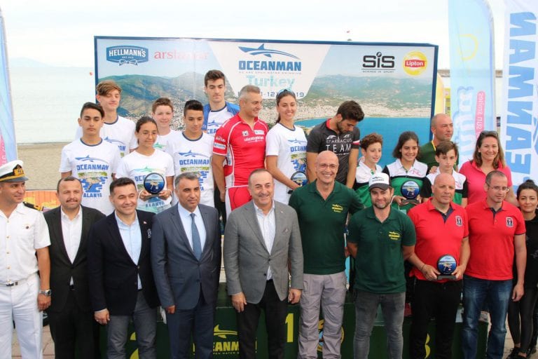 Mevlüt Çavuşoğlu: “İnşaat sektörü canlandı”