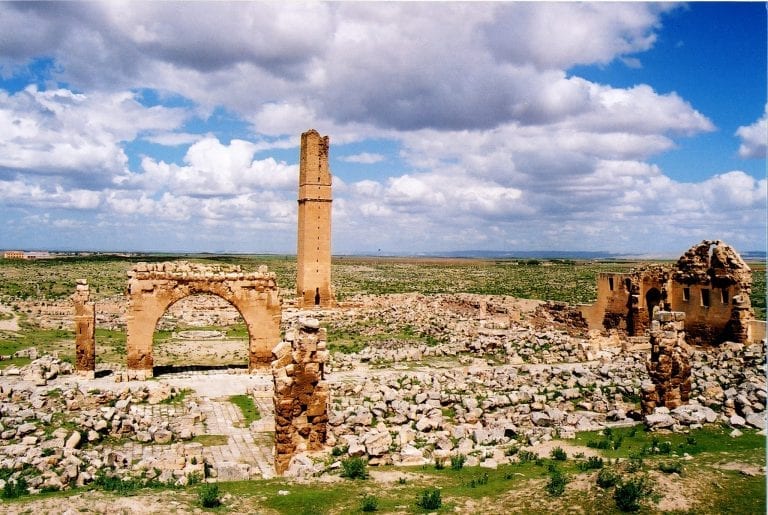 Tarihi Cami Asırlar Sonra İbadete Açılacak