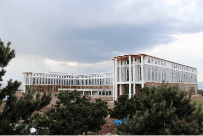 Doğu Anadolu'nun En Büyük Eğitim Bina İnşaatı Bitmek Üzere