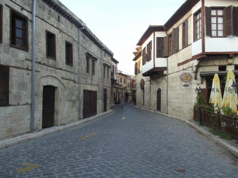 Tarihi Evlerden 7 Butik Otel Çıkacak