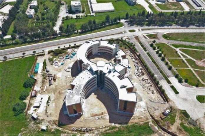 ÇÜ Güzel Sanatlar Fakültesi Hizmet Binası İnşaatının Yüzde 82'si Tamamlandı