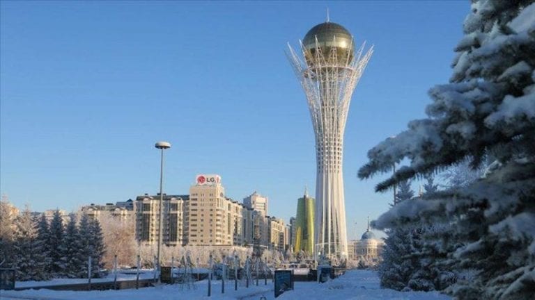 Kazakistan-Özbekistan Sınırına Ticaret Merkezi!