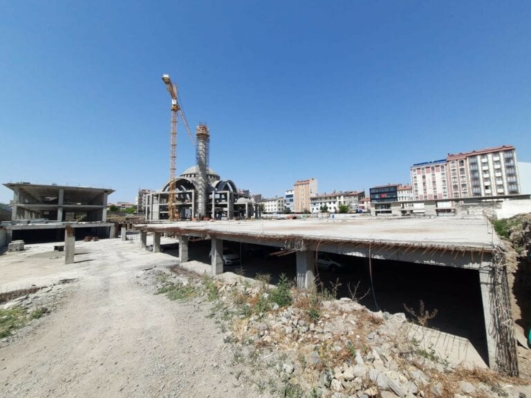 Sultan Alparslan Külliyesi’nde Çalışmalar Devam Ediyor