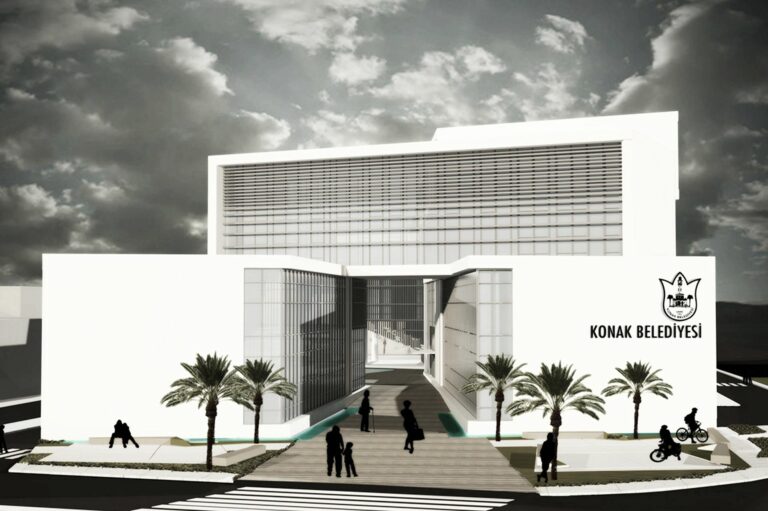Konak Belediyesi Yeniden İnşa Ediliyor