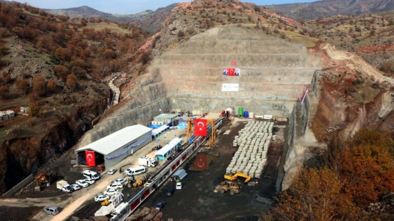 Koçali Sulama Yaklaşım Kanalı ve Tüneli İnşaat Projesi’nde İlk Harç Döküldü