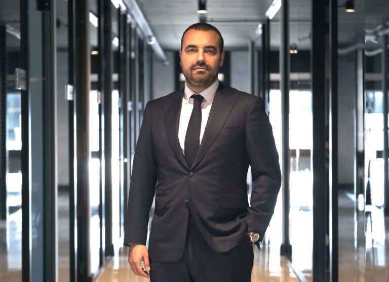 Remax Borsa Brokeri Özer Alkan: “Gayrimenkul Fiyatlarında Dalgalanmalar Başlayacak”