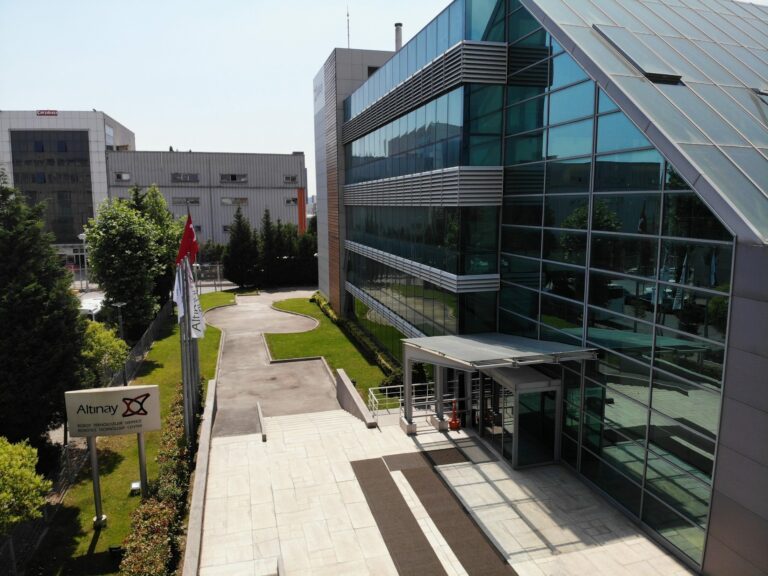 Altınay Robot’tan Yeni Teknoloji Merkezi