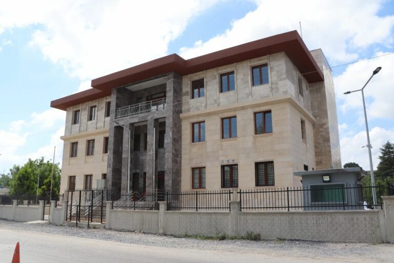 Sakarya’da İnşa Edilen Kaynarca Yeni Emniyet Binası İnşaatı Tamamlandı