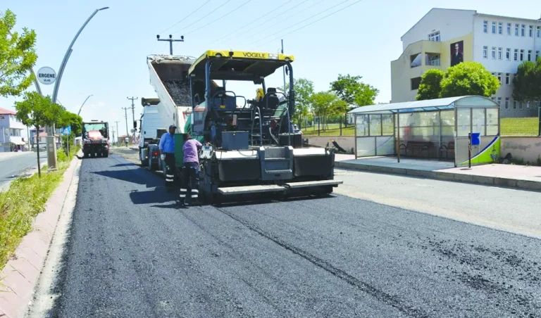 Tekirdağ’da Yol Yapım Çalışmaları Tüm Hızıyla Devam Ediyor