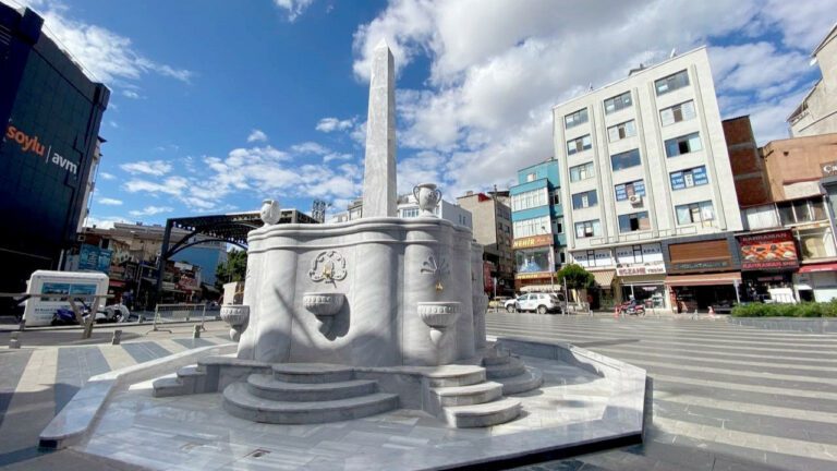 Hamidiye Çeşmesi Yeniden İnşa Edildi