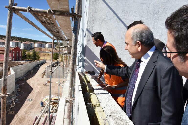 Akören Entegre Devlet Hastanesi İnşaatı Sürüyor