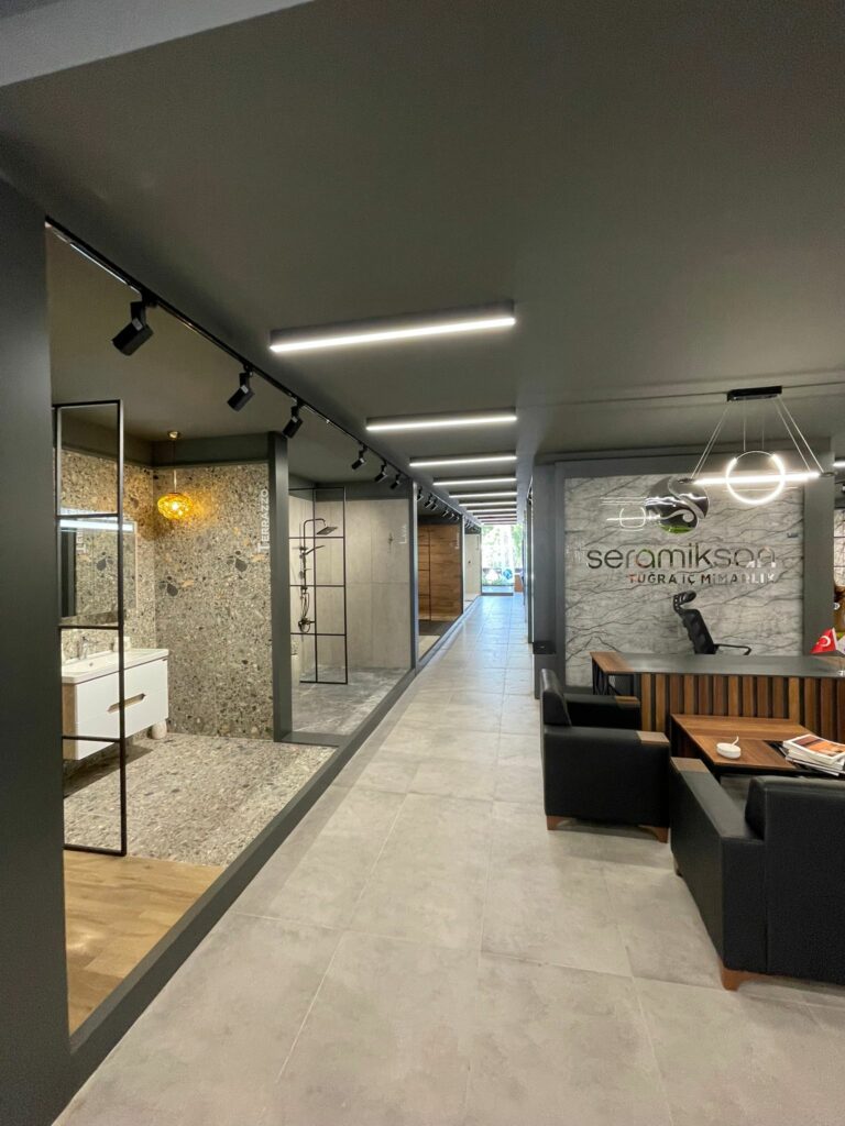 Seramiksan’ın Yeni Bayisi Tuğra Yatırım İç Mimarlık Şanlıurfa’da Hizmete Açıldı