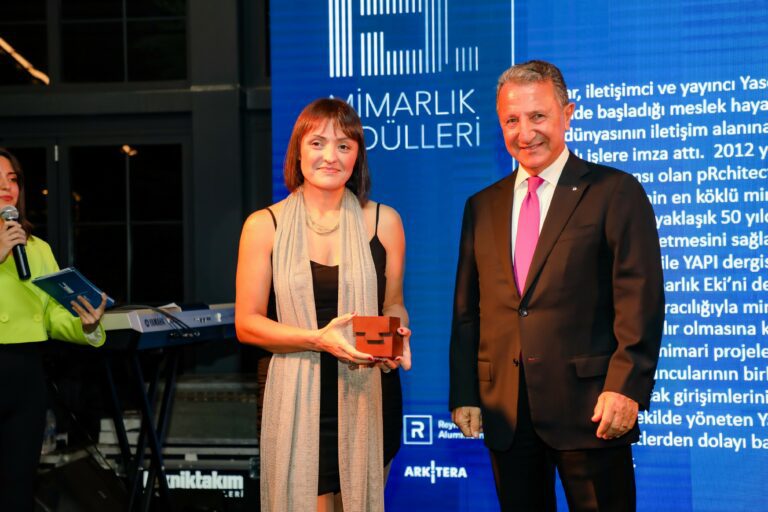 TürkSMD’den Mimar, Gazeteci ve İletişimci Yasemin Şener’e Basın Yayın Ödülü