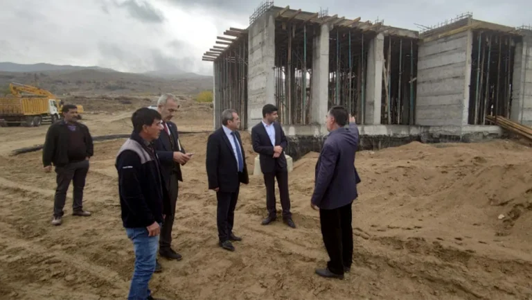 Prof. Dr. Polat Elazığ’da Devam Eden Sağlık Tesisi İnşaatlarını Yerinde İnceledi