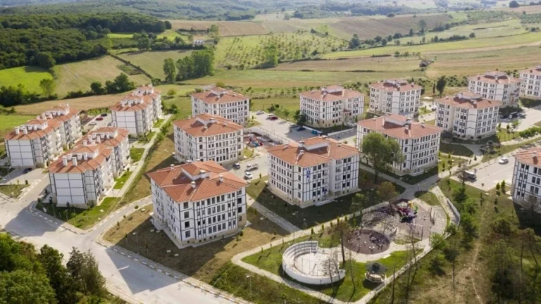 TOKİ Başkanı Bulut, Sosyal Konut Projesi Hakkında Açıklamalarda Bulundu 