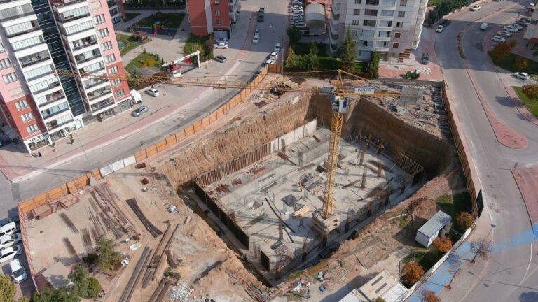 Yenişehir Sosyal Tesis İnşaatı Sürüyor