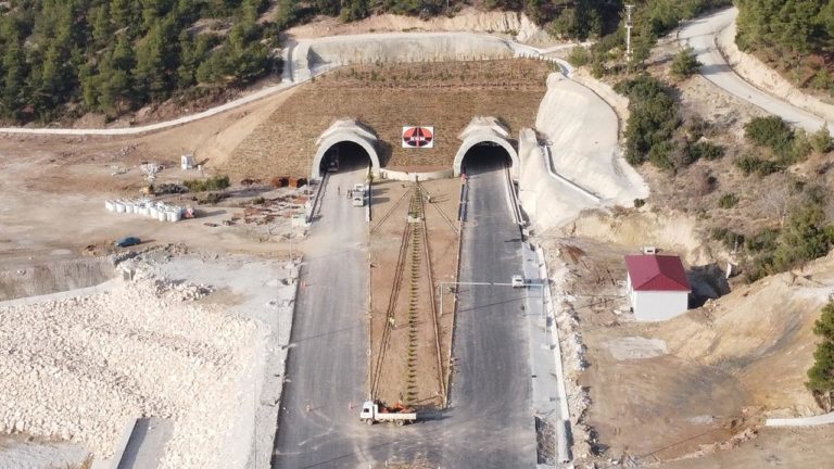 Honaz Tünelleri’nde Sona Doğru