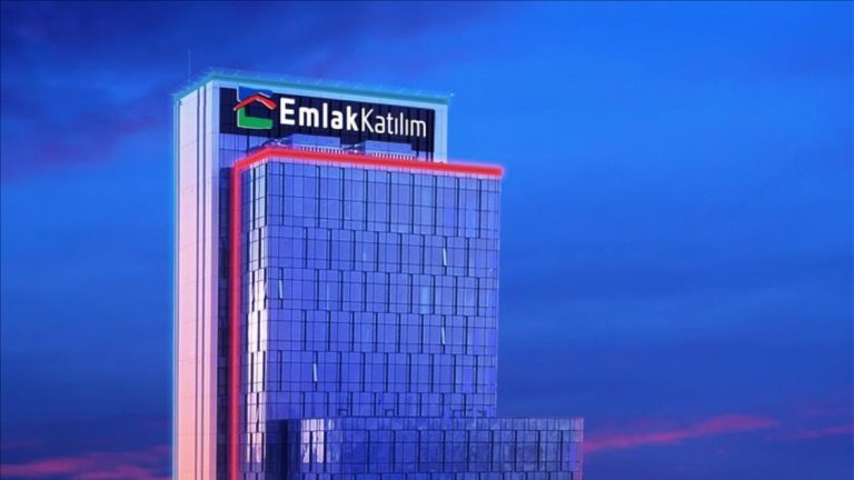 Emlak Katılım İzmir, Karşıyaka Şubesinin Açılışını Yaptı