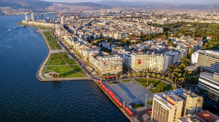 İzmir Konut Satışlarında Düşüş 