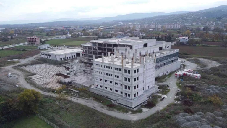 Tekkeköy Devlet Hastanesi İnşaatı Devam Ediyor