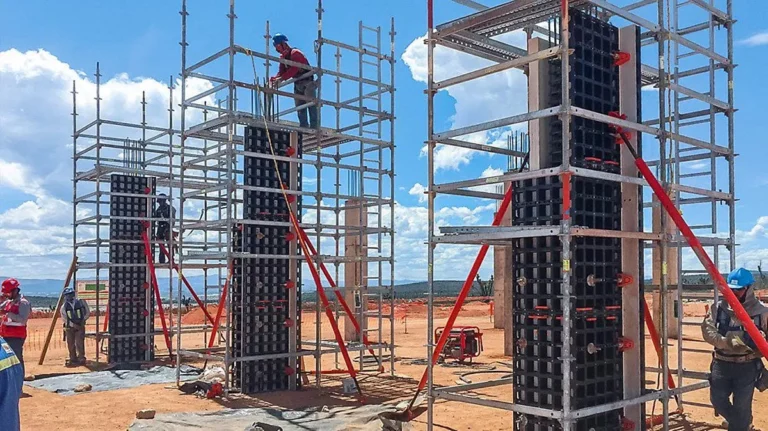 ‘’Binaları Taşıyıcı Kolonlar Ayakta Tutuyor’’