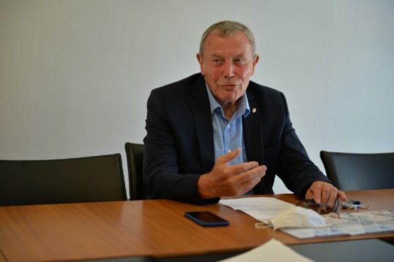 Depremde Yıkılan Binanın Müteahhidi Gözaltına Alındı