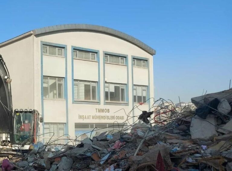 İnşaat Mühendisleri Odası Binası Depremde Hasar Görmedi