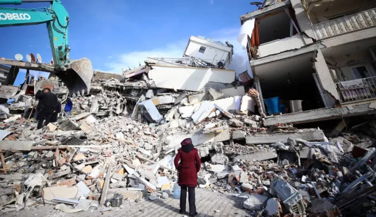 Uzmanlardan Deprem Değerlendirmesi