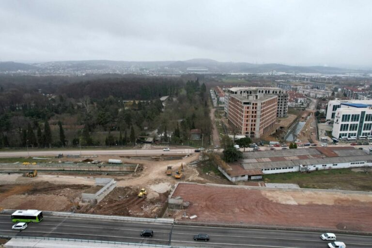 Alikahya Stadyum Yolu İnşaat Çalışmaları Devam Ediyor