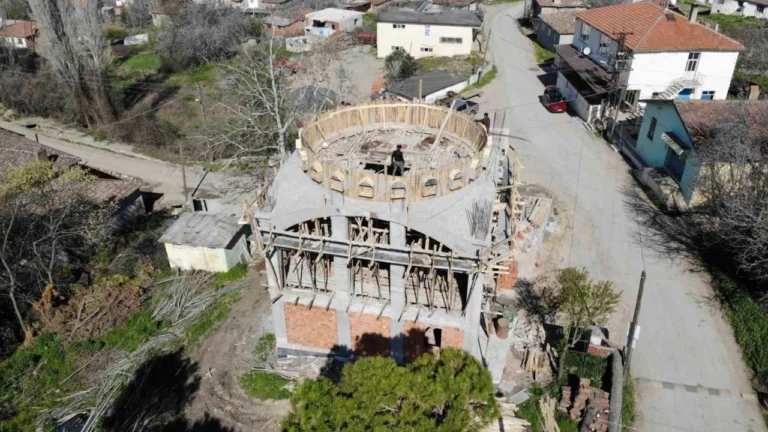 Çanakkale’de 61 Yıllık Köy Camisi Yenileniyor