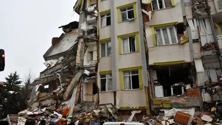 Deprem Bölgelerin Toplam 563 Bin 586 Konut İnşa Edilecek