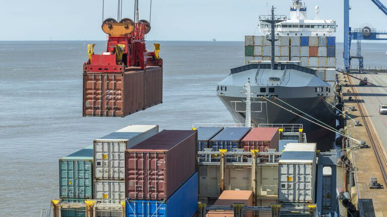 Hatay’da Nakliyeciler Mobil Kent İstiyor