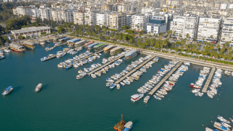 ‘’Mersin Yeni Finans Merkezi Olabilir’’