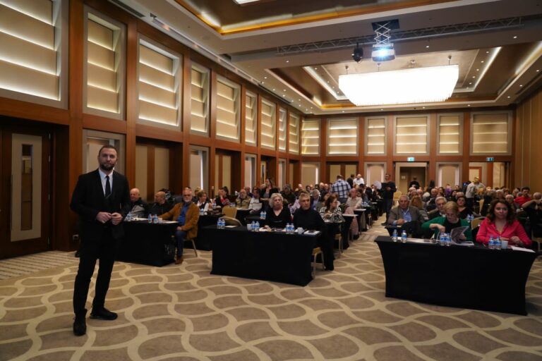 İhsaniye’nin Kentsel Dönüşümünü 16 İnşaat Yapacak