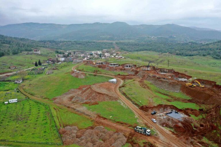 Nurdağı Afet Konutları Bayrama Yetiştiriliyor