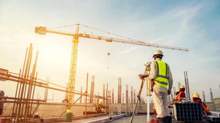 Türk Müteahhitler Yurt Dışında 4,1 Milyar Dolarlık İş Aldı