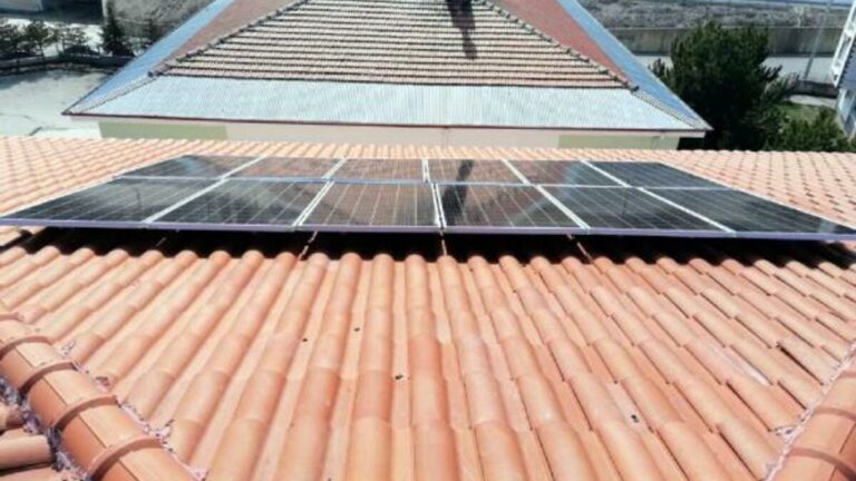 Bolu’da 9 Okulun Çatısına Güneş Paneli Kuruldu