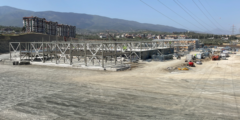 Hatay Eğitim Araştırma Hastanesi’nde İnşaat Devam Ediyor