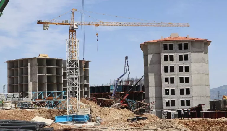 Deprem Konutlarının İlk Etabı 29 Ekim’de Teslim Edilecek