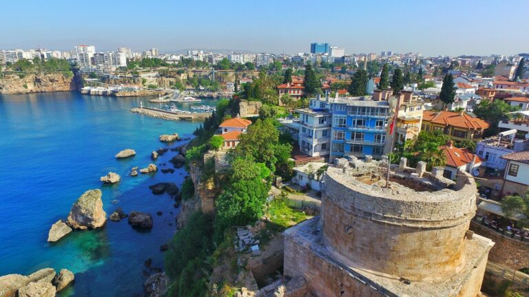 Antalya Merkez İlçelerde Fiyat Artışları Sürüyor
