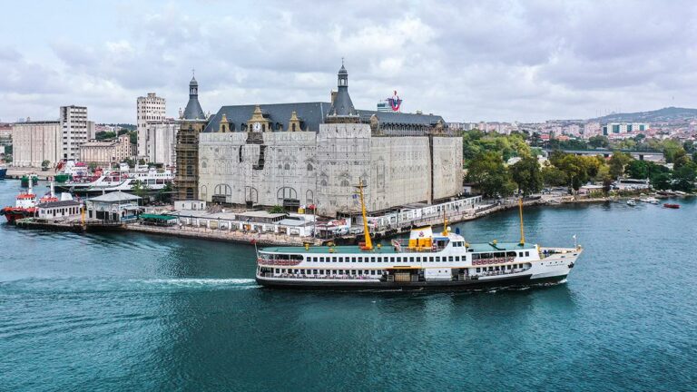 Haydarpaşa Garı’nda Restorasyon Çalışmaları Sürüyor
