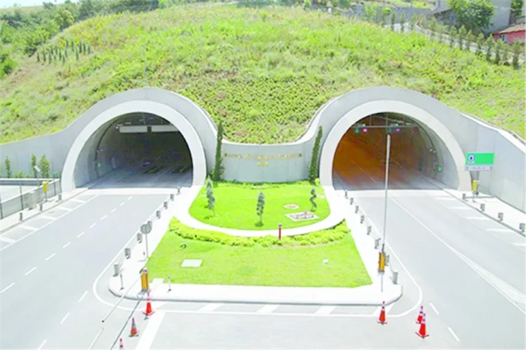 Şahinbey Tüneli’nde İnşaat Devam Ediyor