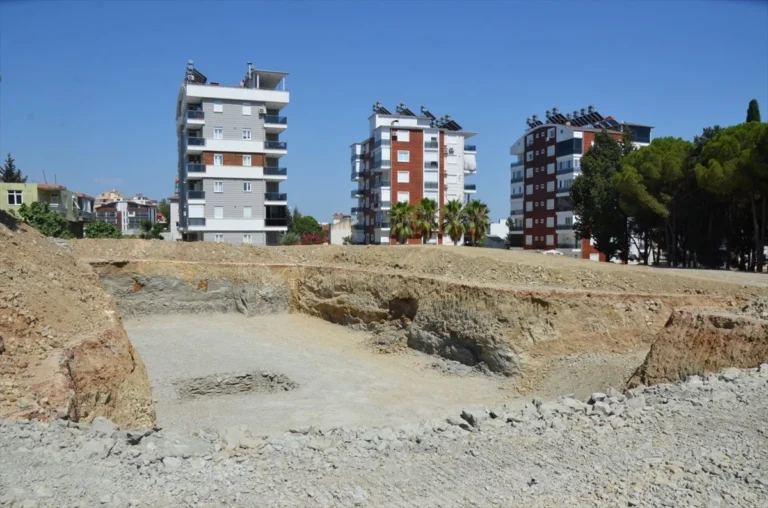 Serik Sağlık Hayat Merkezi İnşaatı Başladı