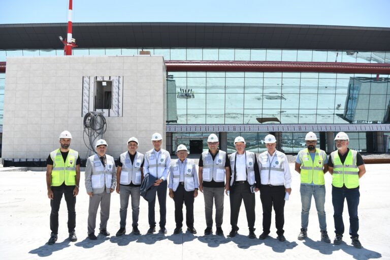 Başkan Büyükkılıç’tan Kayseri Havalimanı Yeni Terminal Binası Projesine Ziyaret