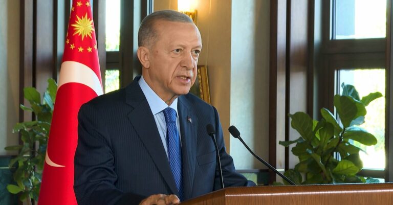 Cumhurbaşkanı Erdoğan: ‘’Yeni Konutlarımız Deprem Yönetmeliğine Uygun Olarak İnşa Edilecek’’