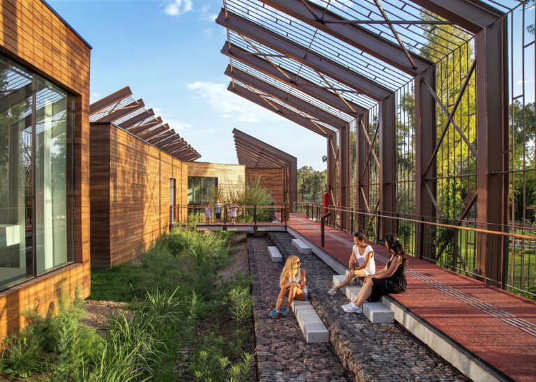 İzmirli Mimarlar ve İç Mimarlar Ekolojik Farkındalık İçin Kolları Sıvadı