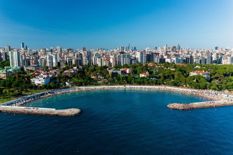 Caddebostan’da Satılık Konutlarda Metrekare Fiyatı 90 Bin TL’yi aştı 