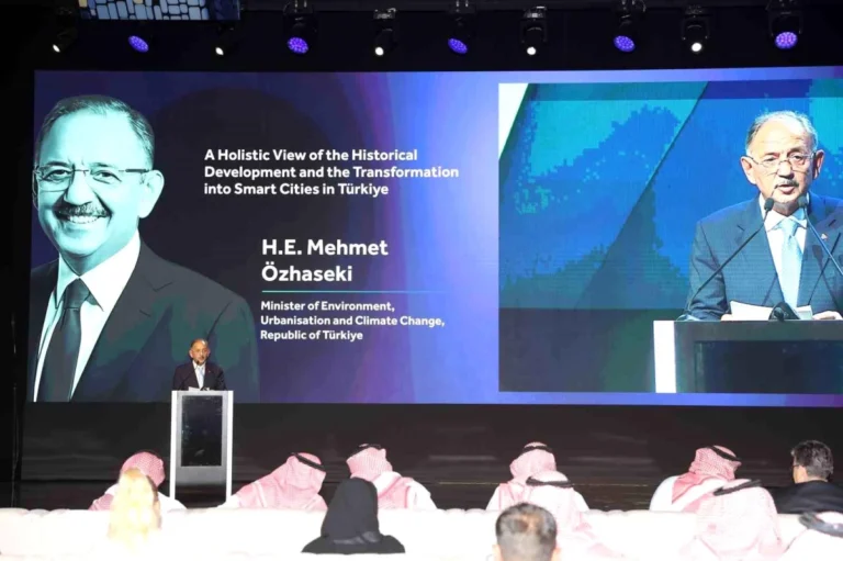 Bakan Özhaseki: ‘’Yeni Bir Dönüşümün Eşiğindeyiz’’