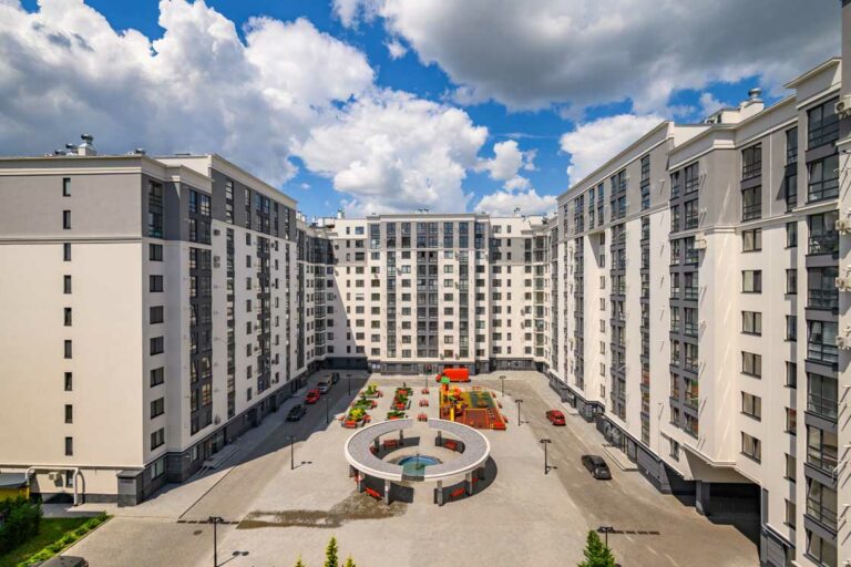 Kıbrıs’a TOKİ Modelinde Sosyal Konut Projesi Geliyor