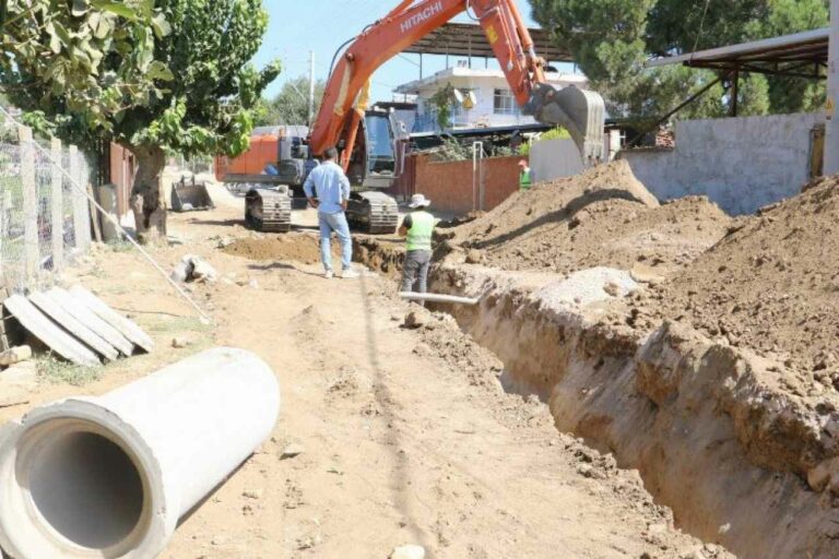 Manisa Salihli’de Altyapı Çalışmaları Devam Ediyor